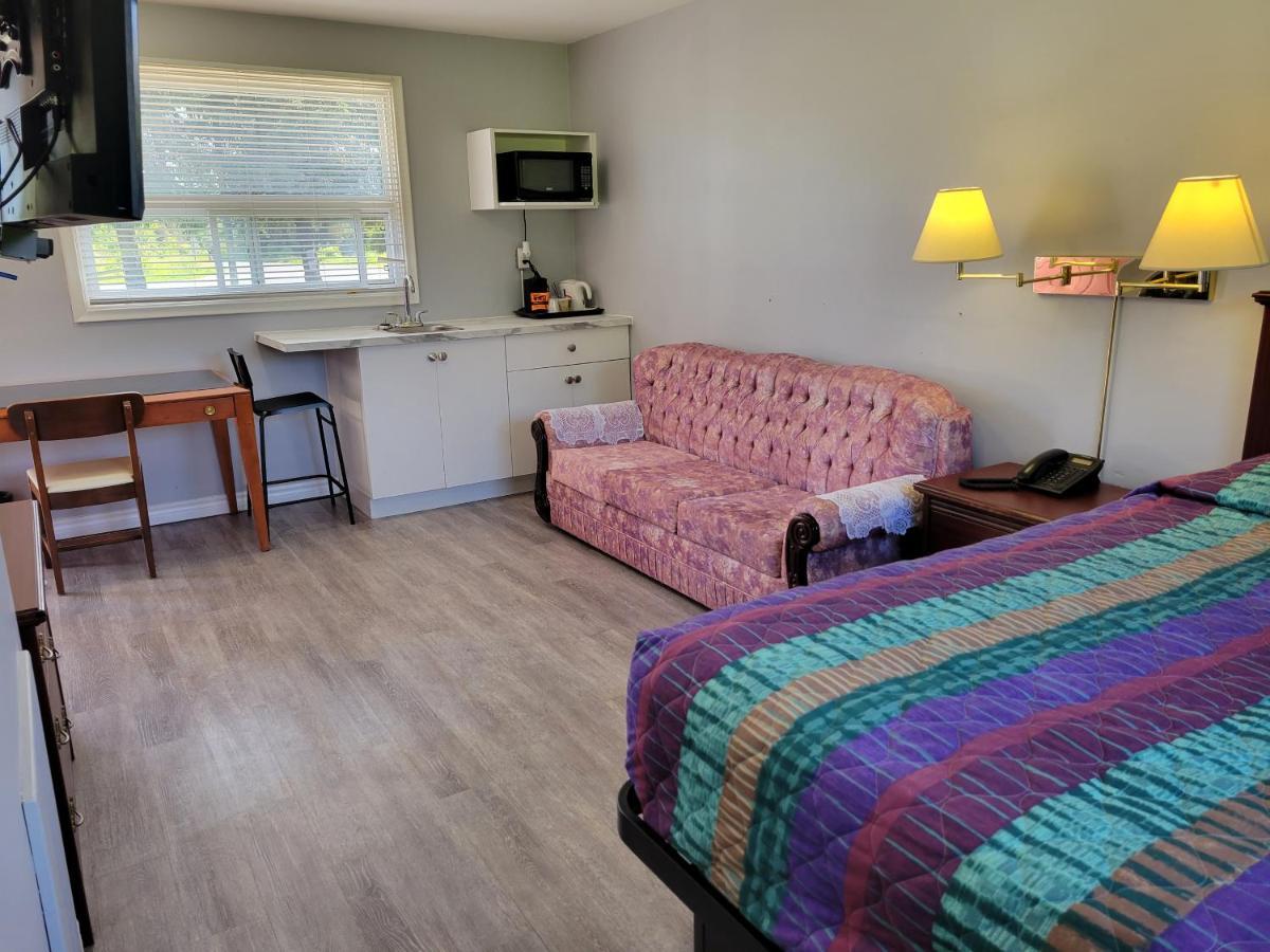 Knights Inn Cobourg Esterno foto