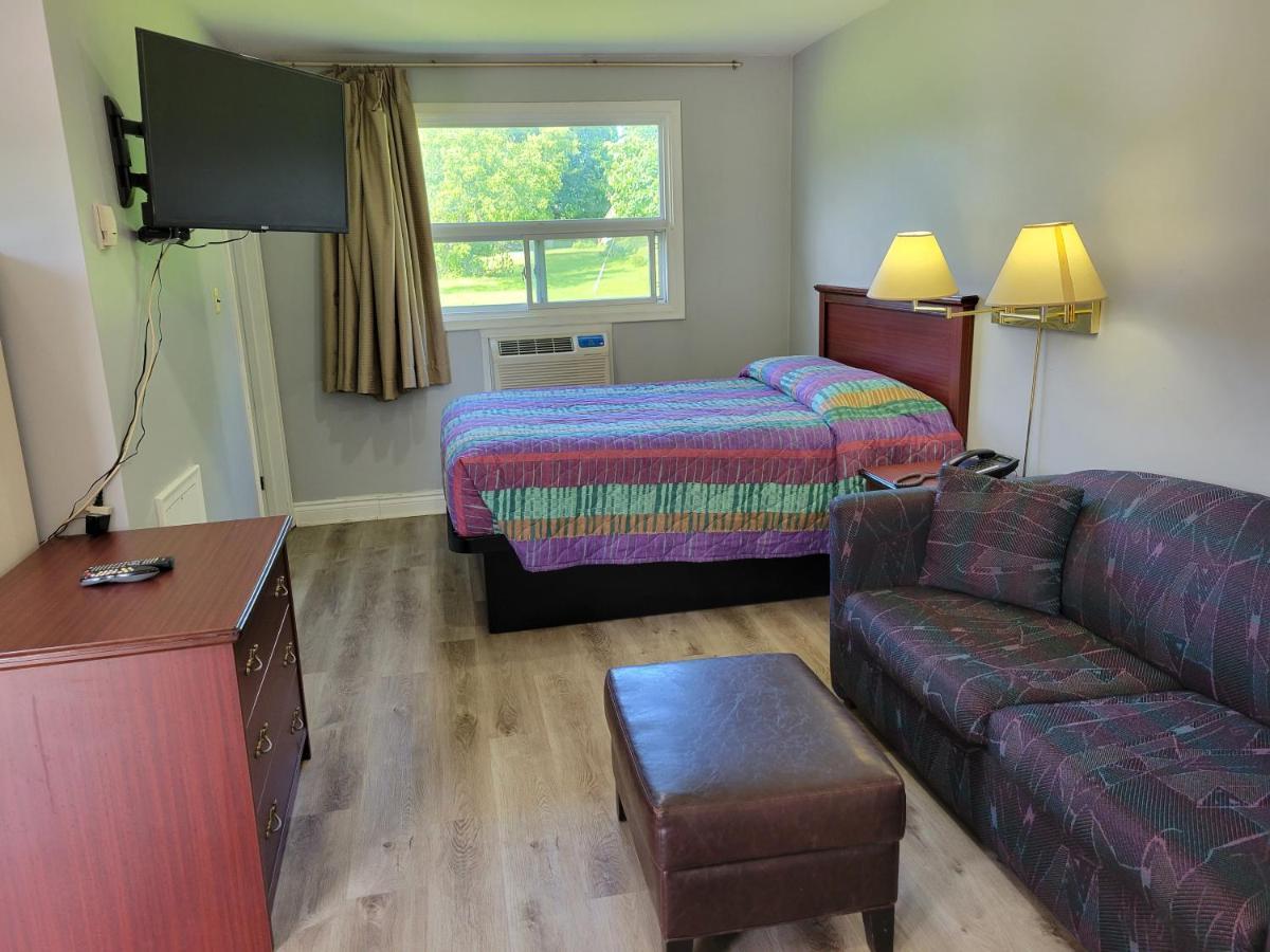 Knights Inn Cobourg Esterno foto