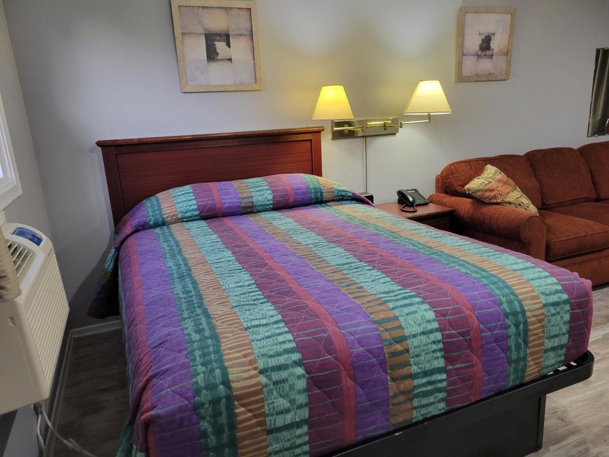 Knights Inn Cobourg Esterno foto